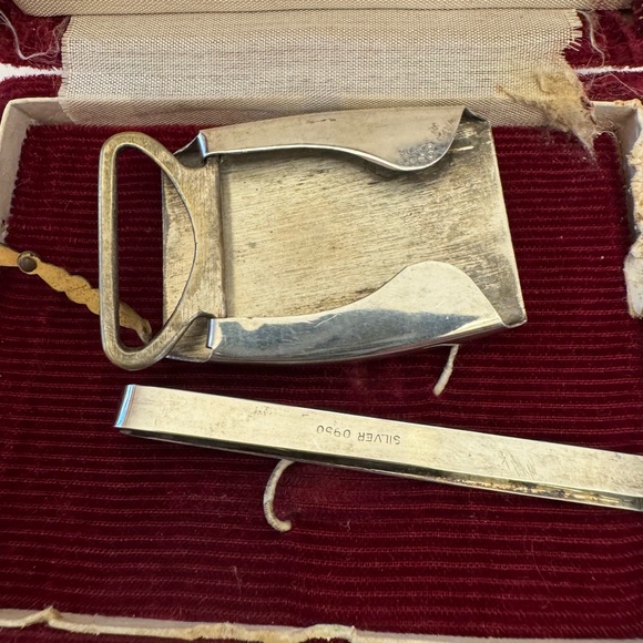 Vintage .950 Silver Belt Buckle and Tie Clip - Picture 5 of 7